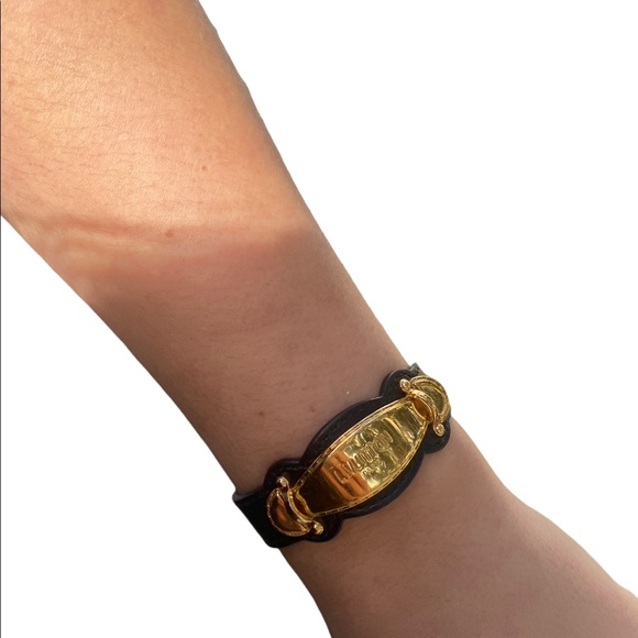 Louis Vuitton “Handle Me” Bracelet - Picture 6 of 7